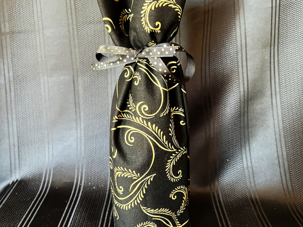 Beautiful Wine Bags, housewarming gift, special occassion wine bags