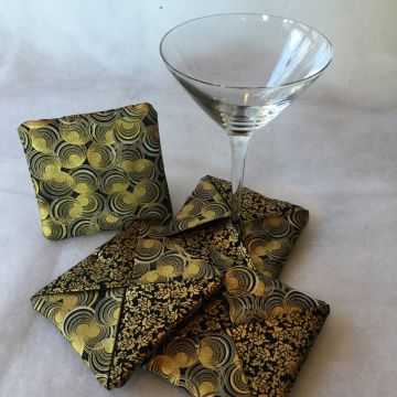 A Touch of Gold Spheres