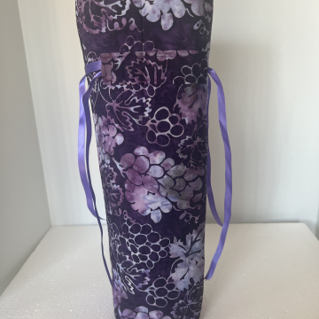 Grapes Grapes Abound Padded Wine Bag